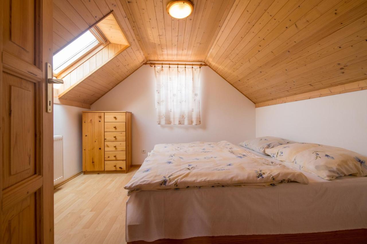 Ancsa Vendégház Apartamento Visegrád Exterior foto