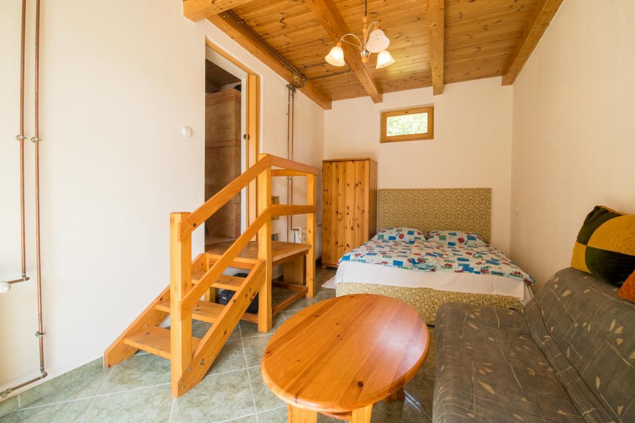 Ancsa Vendégház Apartamento Visegrád Exterior foto